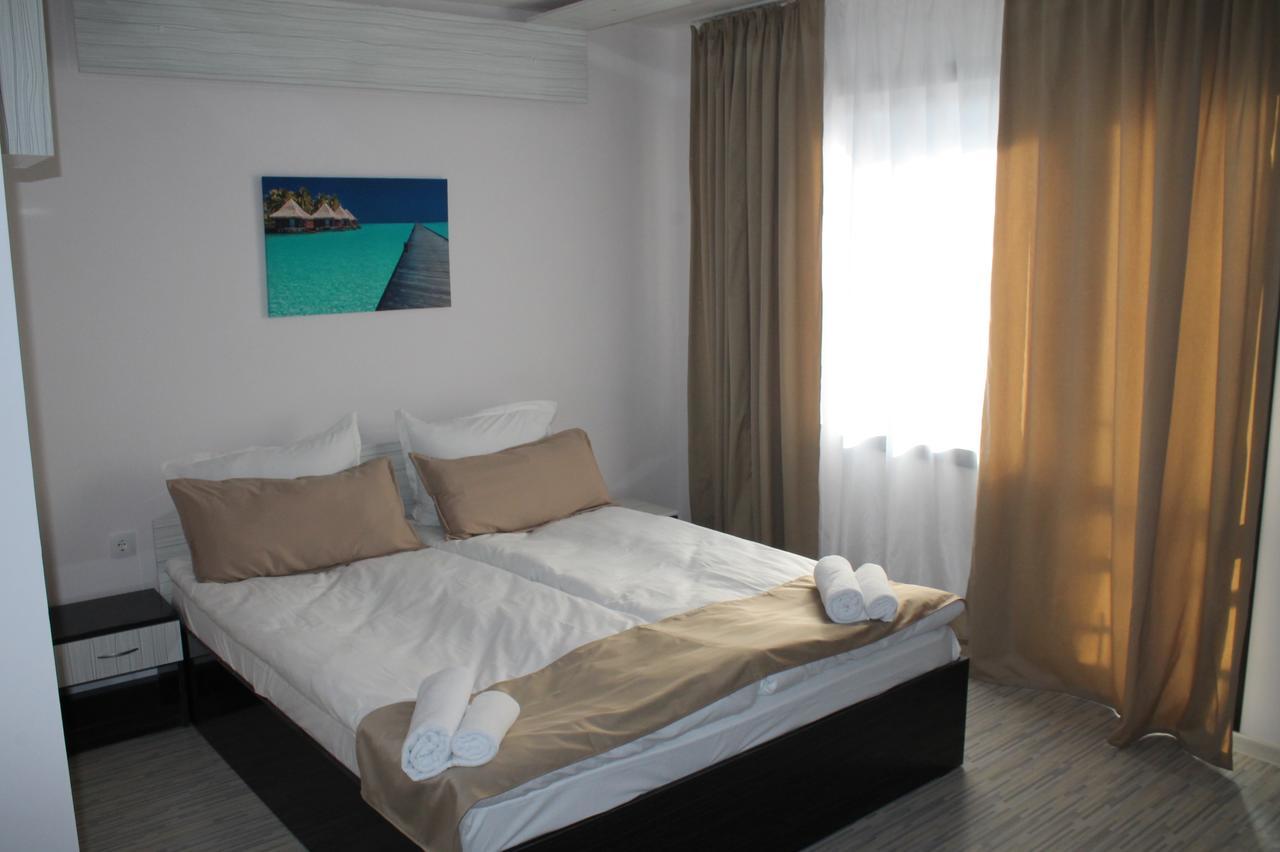 Tiara Hotel Dobritj Eksteriør billede