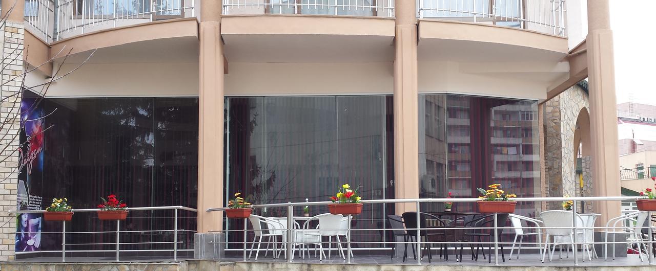 Tiara Hotel Dobritj Eksteriør billede