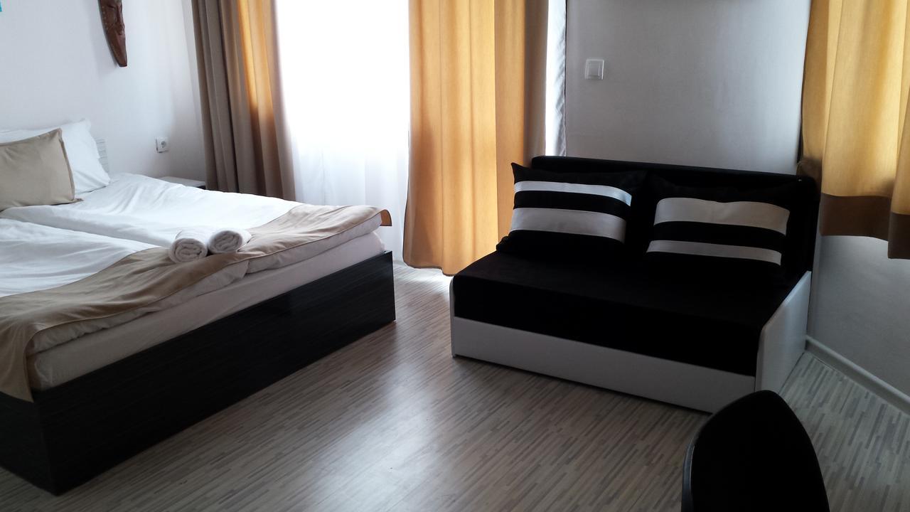 Tiara Hotel Dobritj Eksteriør billede